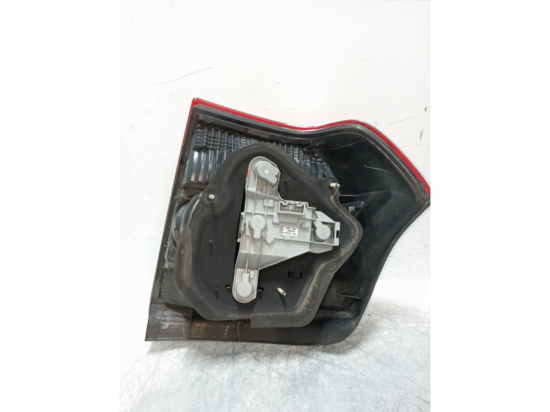 Recambio de piloto trasero derecho para toyota corolla (e12) 1.4 d-4d luna compact referencia OEM IAM   
