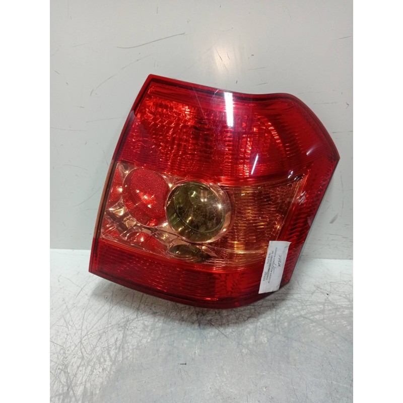 Recambio de piloto trasero izquierdo para toyota corolla familiar (e12) 1.4 d-4d luna referencia OEM IAM   