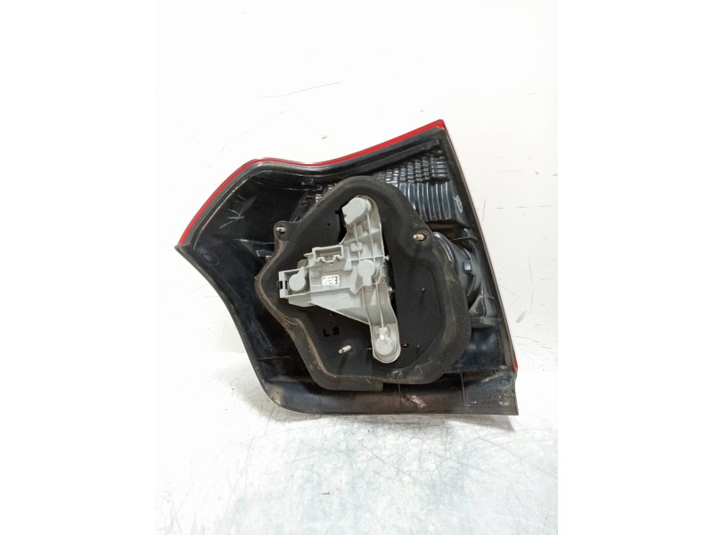 Recambio de piloto trasero izquierdo para toyota corolla familiar (e12) 1.4 d-4d luna referencia OEM IAM   