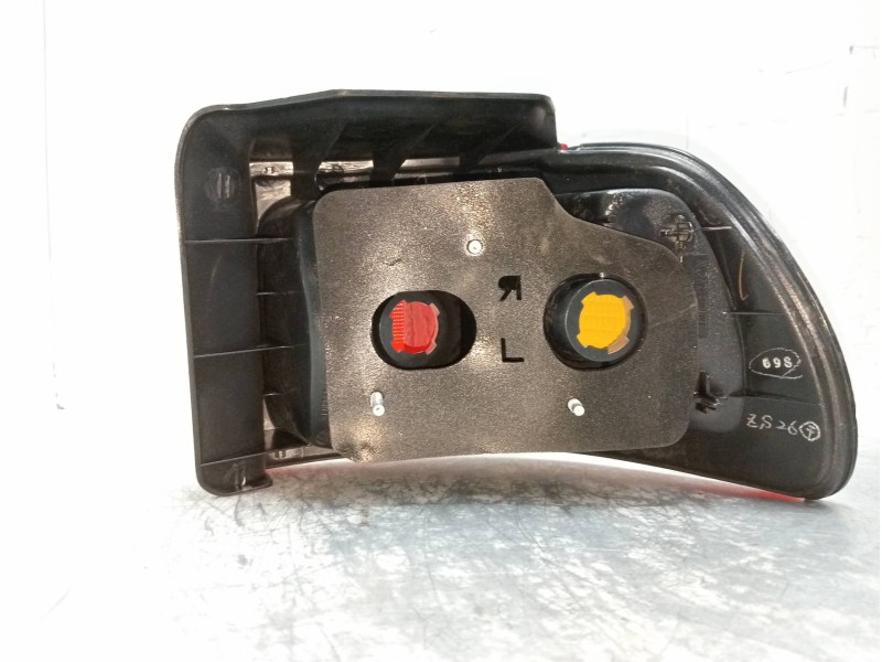 Recambio de piloto trasero izquierdo para toyota picnic (m10) 2.2 turbodiesel referencia OEM IAM   