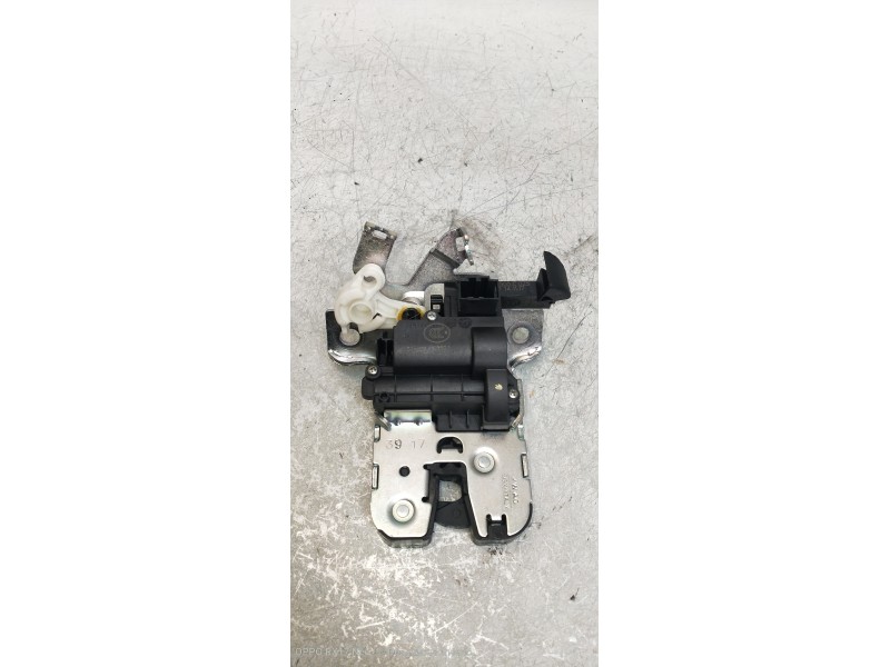 Recambio de motor cierre centralizado porton para skoda superb (3v3) active referencia OEM IAM 3V0827505C  