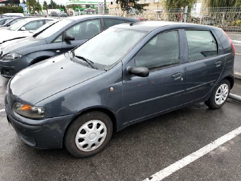 fiat punto berlina (188) del año 2001