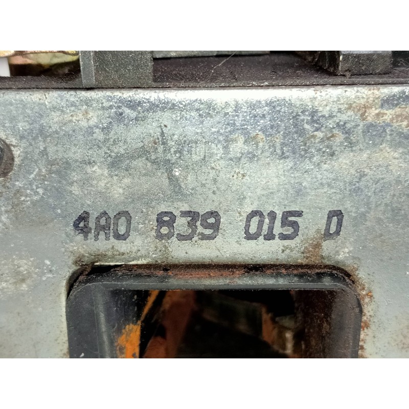 Recambio de motor cierre centralizado trasero izquierdo para audi a6 berlina (c4) 2.8 referencia OEM IAM 4A0839015D  5P