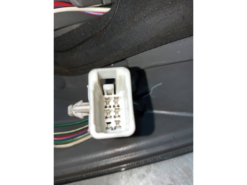 Recambio de piloto trasero derecho para toyota prius (nhw30) referencia OEM IAM   