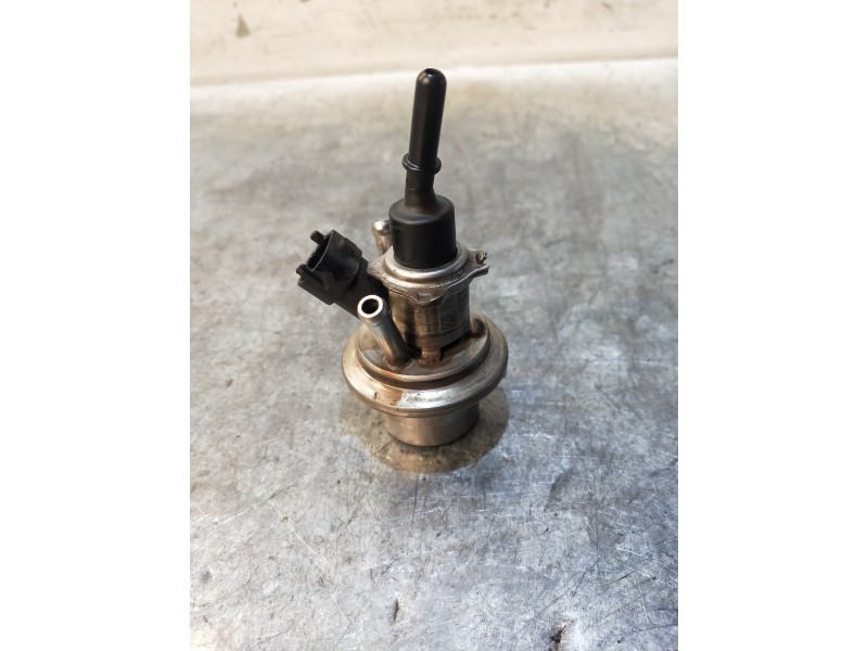 Recambio de inyector para mercedes clase c (w205) lim. 2.1 cdi cat referencia OEM IAM 0444025017 0004901113 ADBLUE