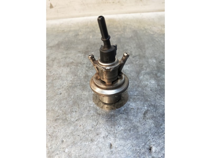 Recambio de inyector para mercedes clase c (w205) lim. 2.1 cdi cat referencia OEM IAM 0444025017 0004901113 ADBLUE