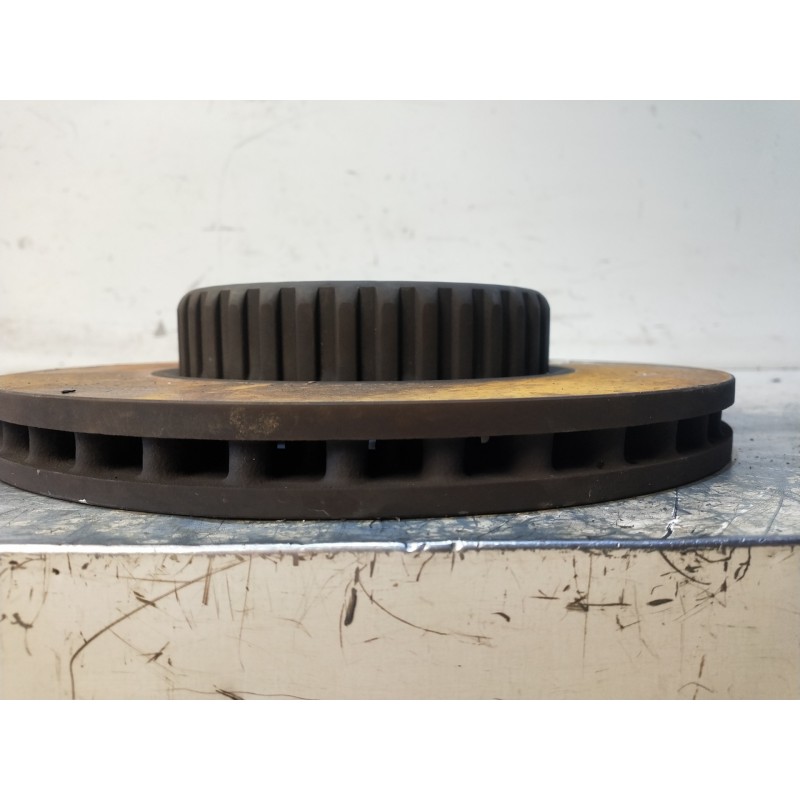 Recambio de disco freno delantero para mercedes clase c (w205) lim. 2.1 cdi cat referencia OEM IAM   VENTILADO