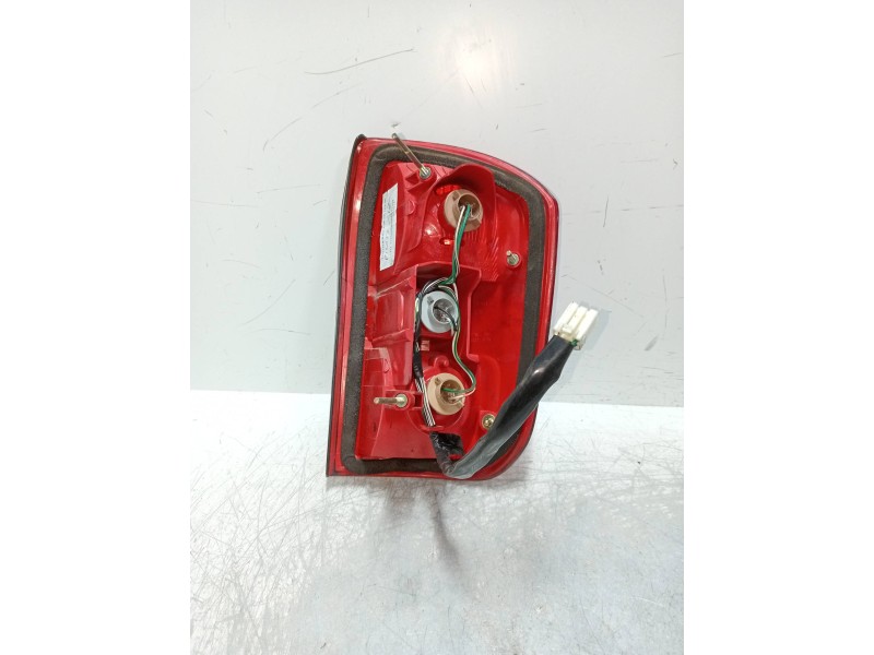 Recambio de piloto trasero izquierdo para toyota rav 4 (a3) 2.0 16v cat referencia OEM IAM   