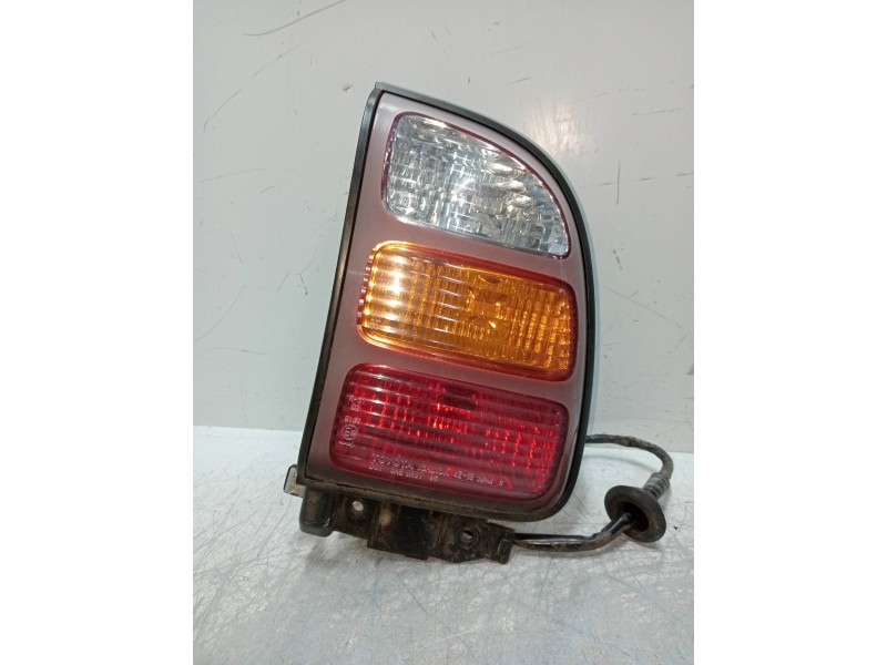 Recambio de piloto trasero derecho para toyota rav 4 funcruiser (a1) 2.0 16v cat referencia OEM IAM   