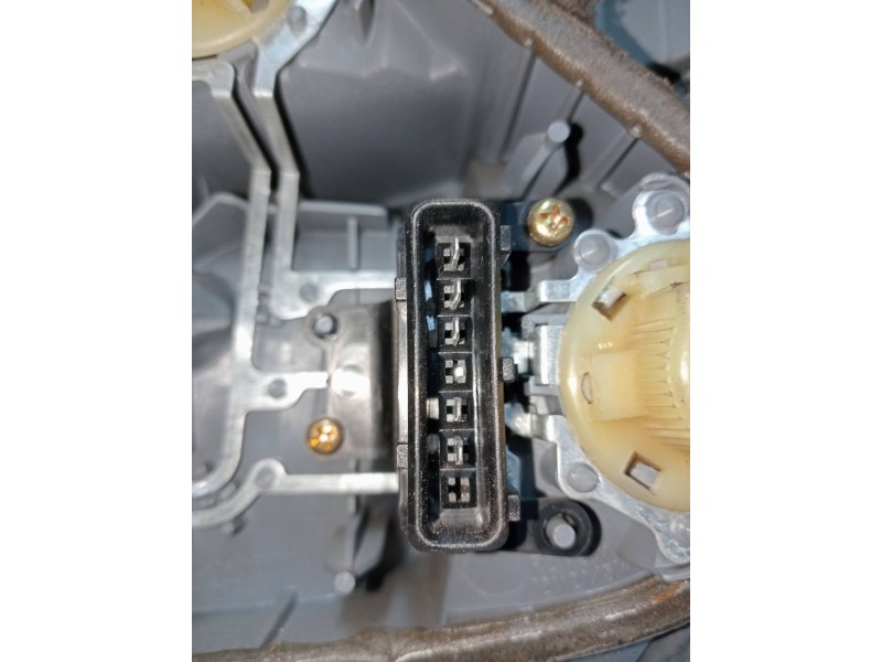 Recambio de piloto trasero izquierdo para toyota yaris (ncp1/nlp1/scp1) 1.3 expo referencia OEM IAM   