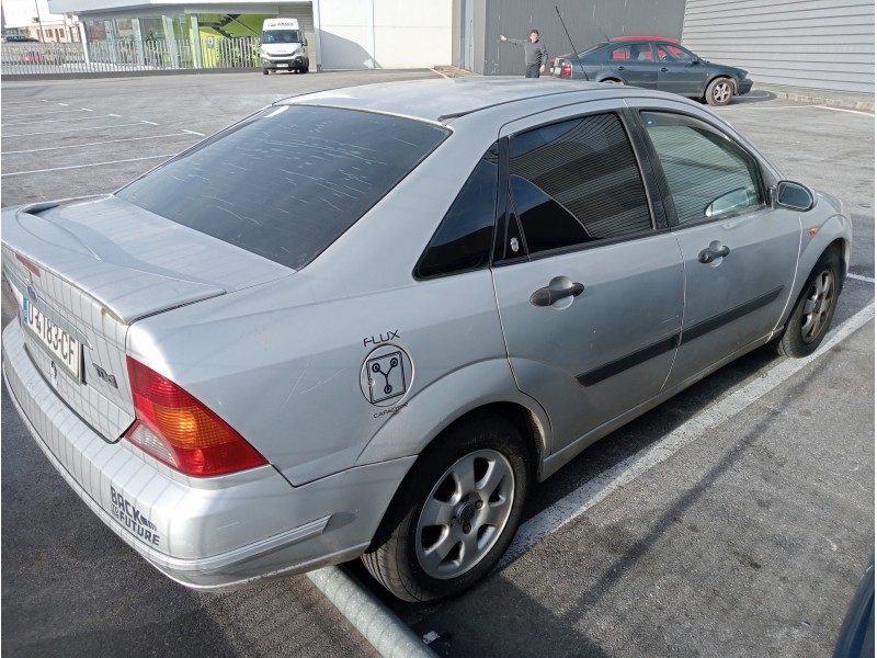 ford focus berlina (cak) del año 1999
