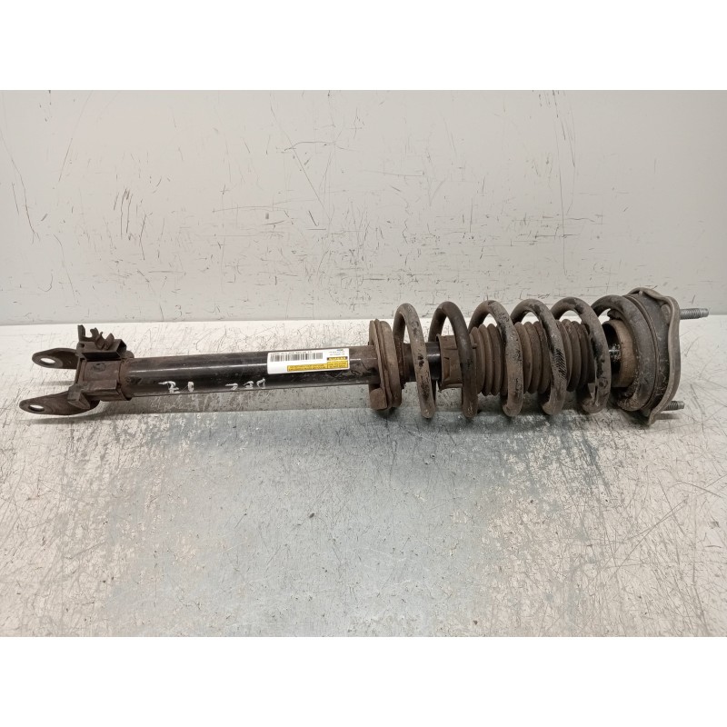 Recambio de amortiguador delantero derecho para mercedes clase c (w205) lim. 2.1 cdi cat referencia OEM IAM A2053200613  