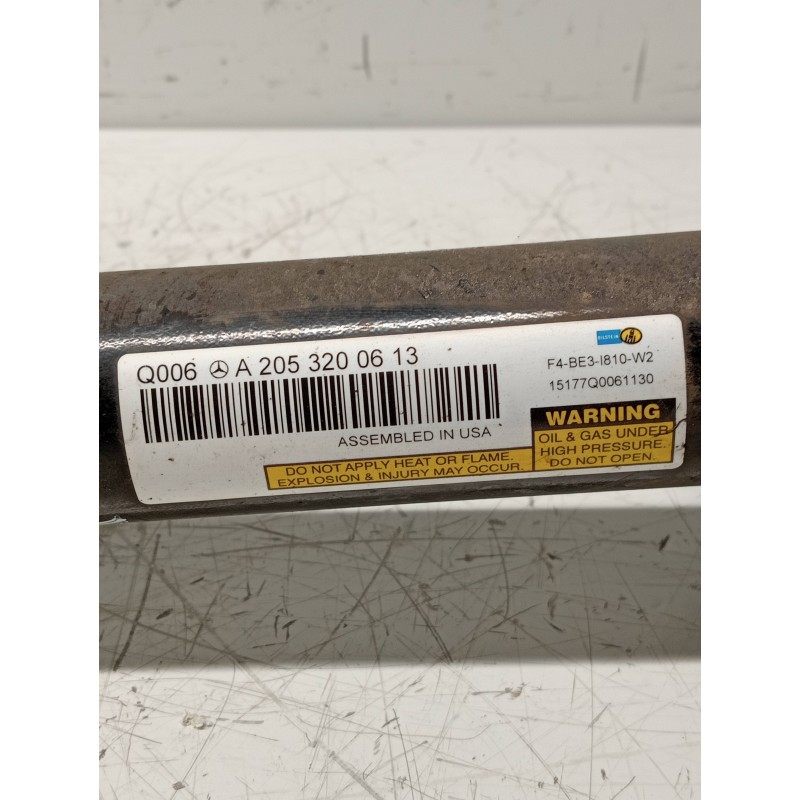 Recambio de amortiguador delantero derecho para mercedes clase c (w205) lim. 2.1 cdi cat referencia OEM IAM A2053200613  