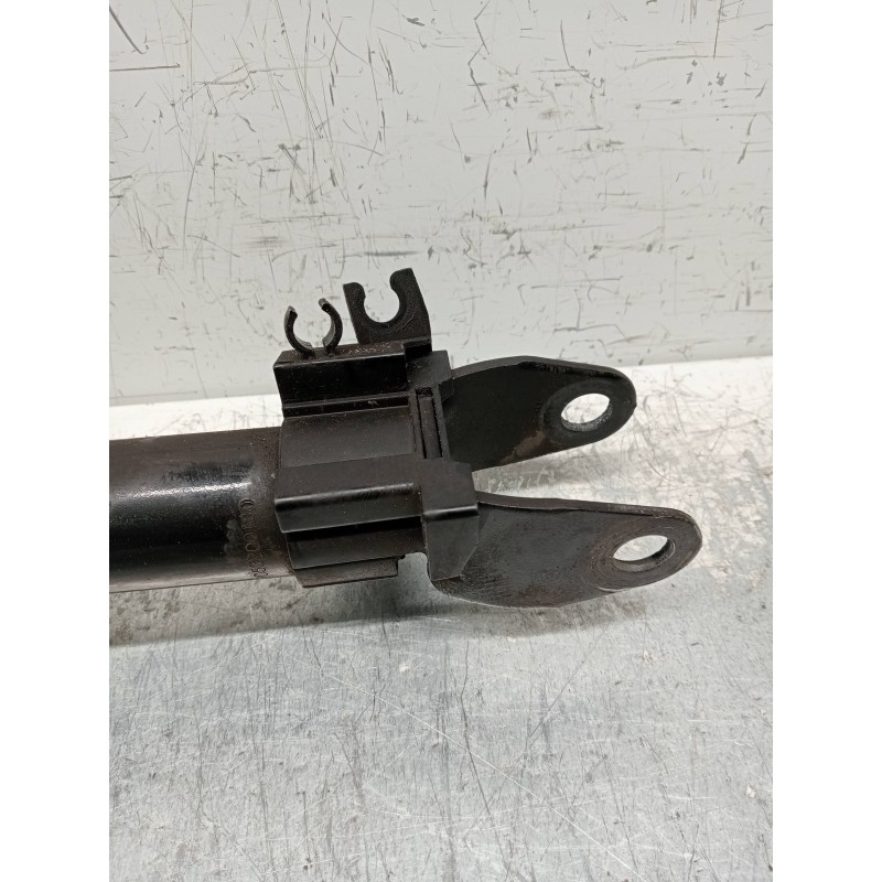 Recambio de amortiguador delantero izquierdo para mercedes clase c (w205) lim. 2.1 cdi cat referencia OEM IAM A2053200613  
