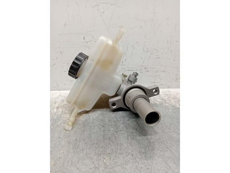 Recambio de bomba freno para mercedes clase c (w205) lim. 2.1 cdi cat referencia OEM IAM A2054300002 03350891201 