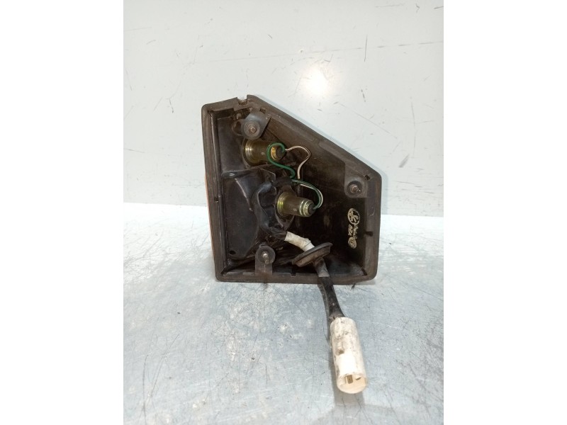 Recambio de piloto delantero izquierdo para toyota land cruiser 60 gx referencia OEM IAM   