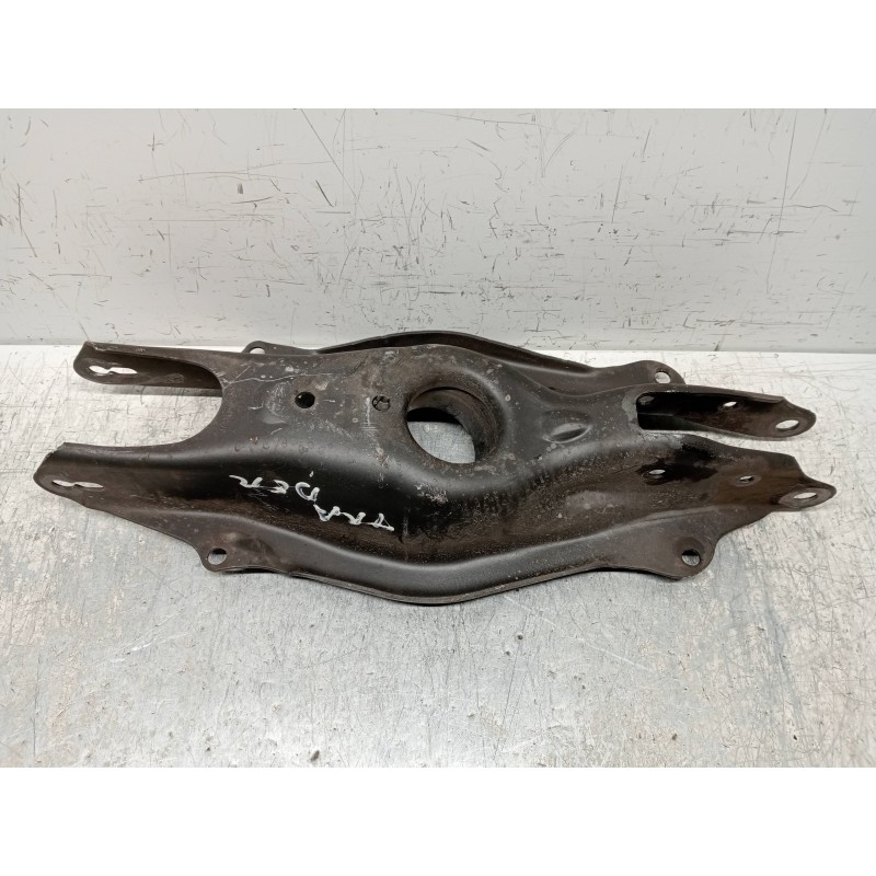 Recambio de brazo suspension inferior trasero derecho para mercedes clase c (w205) lim. 2.1 cdi cat referencia OEM IAM A20535219