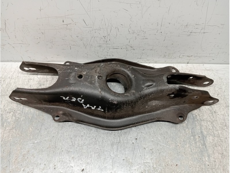 Recambio de brazo suspension inferior trasero derecho para mercedes clase c (w205) lim. 2.1 cdi cat referencia OEM IAM A20535219
