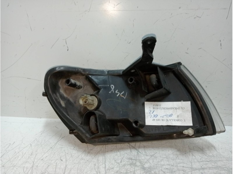 Recambio de piloto delantero izquierdo para toyota corolla 1.8 referencia OEM IAM   