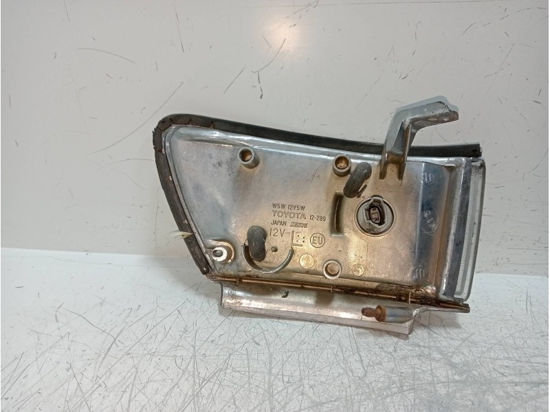 Recambio de piloto delantero izquierdo para toyota corolla 1.6 referencia OEM IAM   