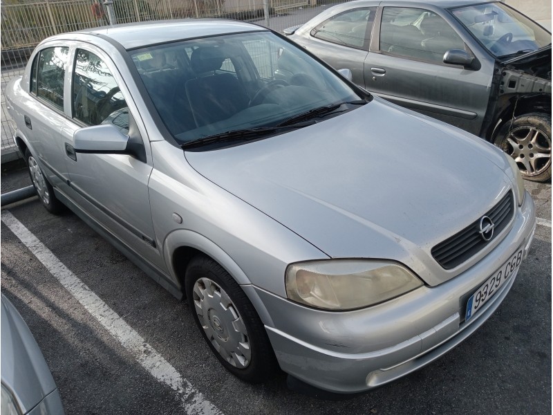 opel astra g berlina del año 2003
