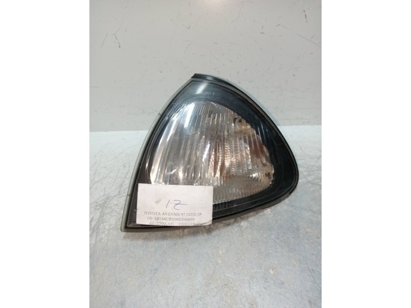 Recambio de piloto delantero izquierdo para toyota avensis berlina (t 22) 2.0 turbodiesel cat referencia OEM IAM   