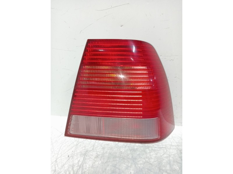 Recambio de piloto trasero derecho para volkswagen bora berlina (1j2) highline referencia OEM IAM 1J5945096AA  