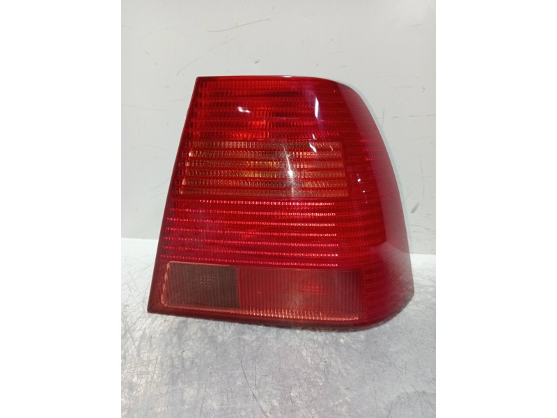 Recambio de piloto trasero derecho para volkswagen bora berlina (1j2) conceptline referencia OEM IAM   