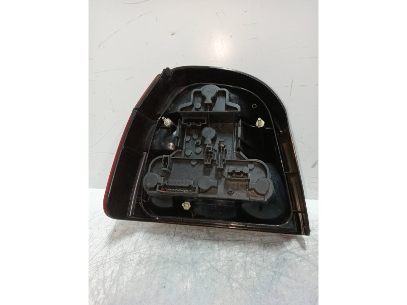 Recambio de piloto trasero derecho para volkswagen golf iii berlina (1h1) cl referencia OEM IAM 1H6945112D  