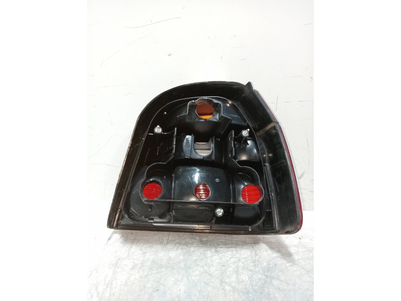 Recambio de piloto trasero izquierdo para volkswagen golf iii berlina (1h1) 1.6 referencia OEM IAM   