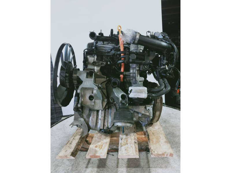 Recambio de motor completo para volkswagen passat berlina (3b3) executive referencia OEM IAM AVB 062306 