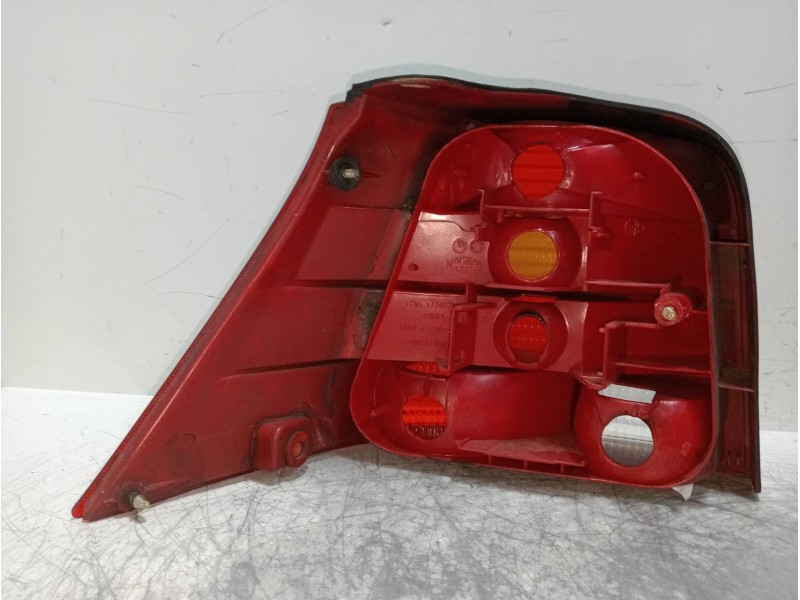 Recambio de piloto trasero derecho para volkswagen golf iv berlina (1j1) 1.9 tdi referencia OEM IAM   