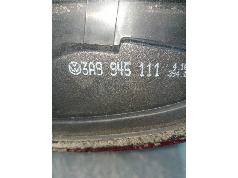 Recambio de piloto trasero izquierdo para volkswagen passat variant (3a5) 2.0 referencia OEM IAM 3A9945111  