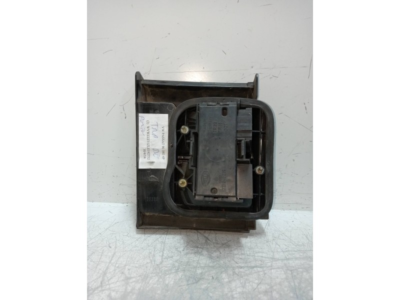 Recambio de piloto trasero derecho interior para volkswagen passat berlina (3a2) 1.8 referencia OEM IAM   