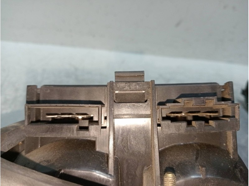 Recambio de piloto trasero izquierdo interior para volkswagen passat berlina (3a2) 1.8 referencia OEM IAM   