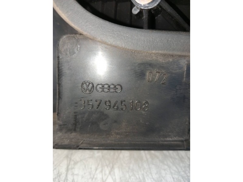 Recambio de piloto trasero derecho interior para volkswagen passat berlina (3a2) 1.8 referencia OEM IAM 357945106  