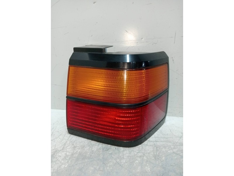 Recambio de piloto trasero derecho para volkswagen passat berlina (312) referencia OEM IAM    Recambio de piloto trasero derecho para volkswagen passat berlina (312) referencia OEM IAM