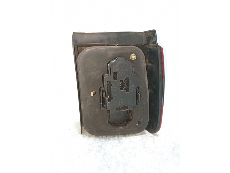 Recambio de piloto trasero izquierdo para volkswagen passat variant (3a5) davos referencia OEM IAM 3A9945111  