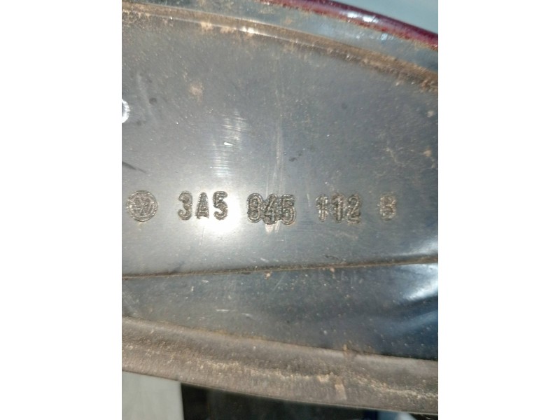 Recambio de piloto trasero derecho para volkswagen passat berlina (3a2) 1.9 tdi referencia OEM IAM 3A5945112B  