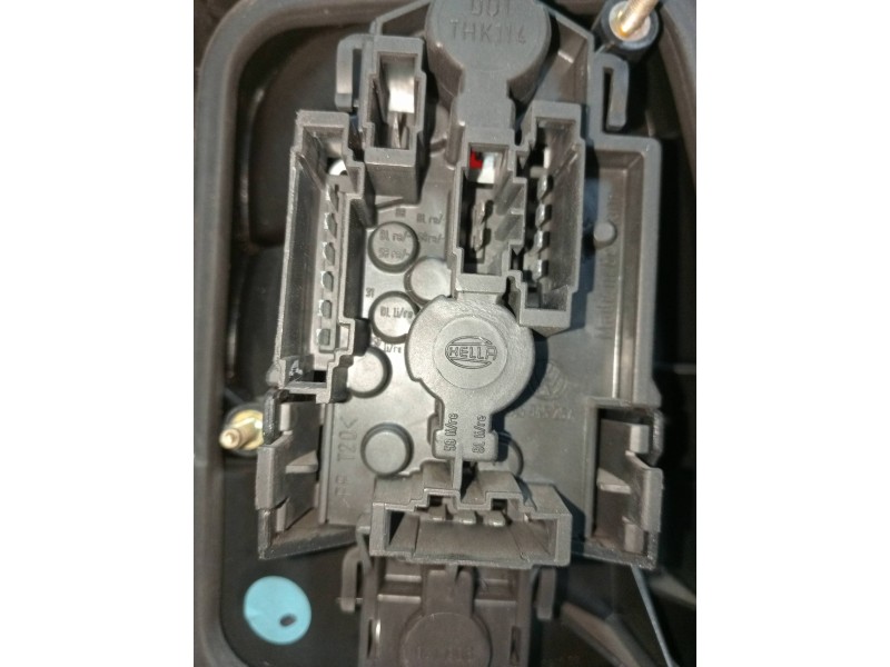 Recambio de piloto trasero izquierdo para volkswagen passat berlina (3a2) 1.9 tdi referencia OEM IAM 3A5945111B  