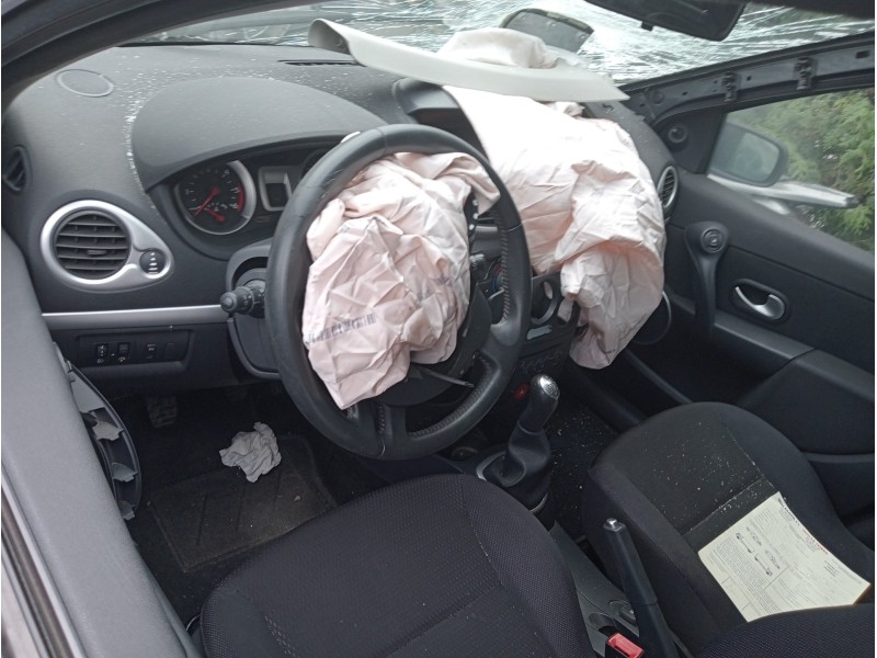 renault clio iii del año 2008