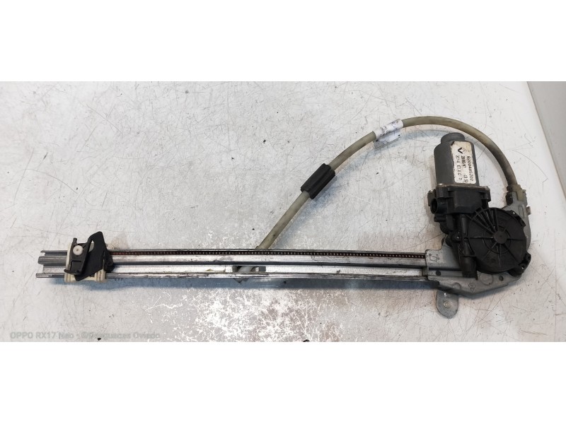Recambio de elevalunas trasero derecho para renault laguna ii (bg0) confort authentique referencia OEM IAM 8200485202  