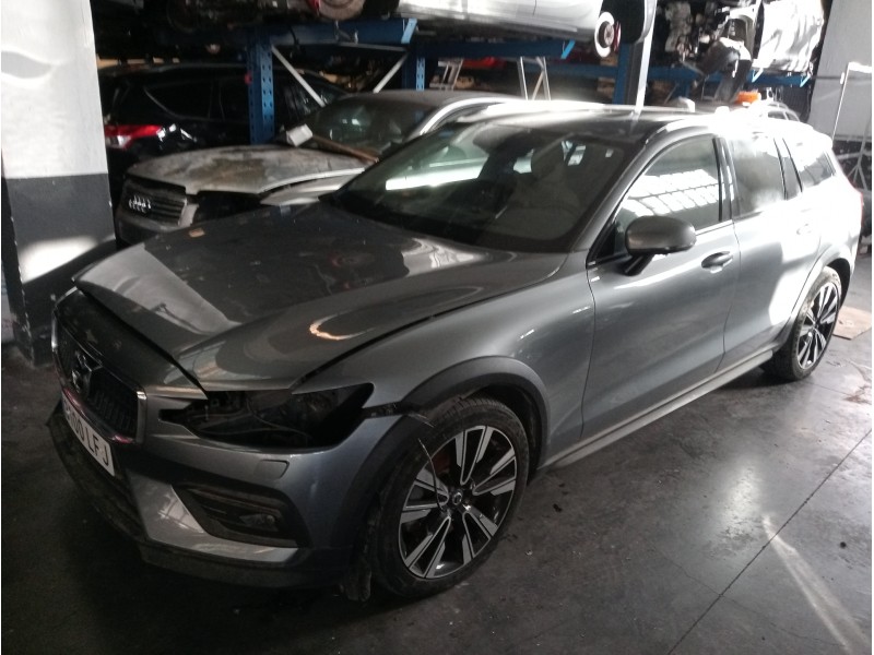 volvo v60 cross country del año 2020