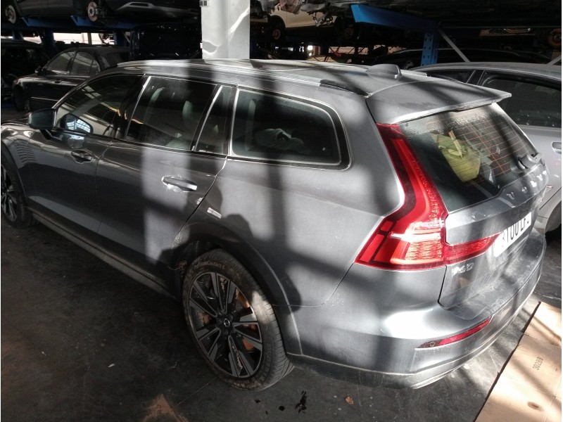 volvo v60 cross country del año 2020