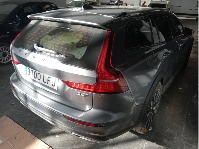 volvo v60 cross country del año 2020
