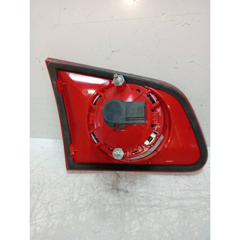 Recambio de piloto trasero derecho interior para volkswagen passat variant (3c5) 2.0 tdi referencia OEM IAM 3C9945094  