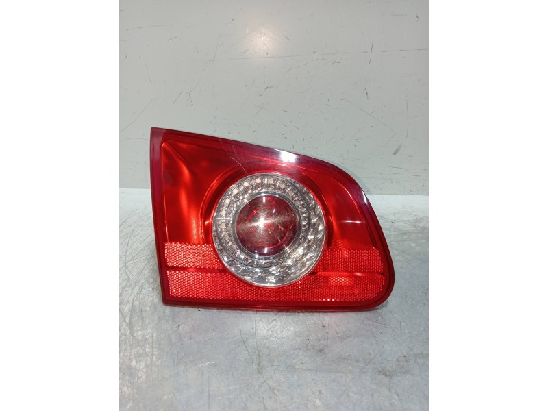 Recambio de piloto trasero izquierdo interior para volkswagen passat variant (3c5) 2.0 tdi referencia OEM IAM 3C9945093  