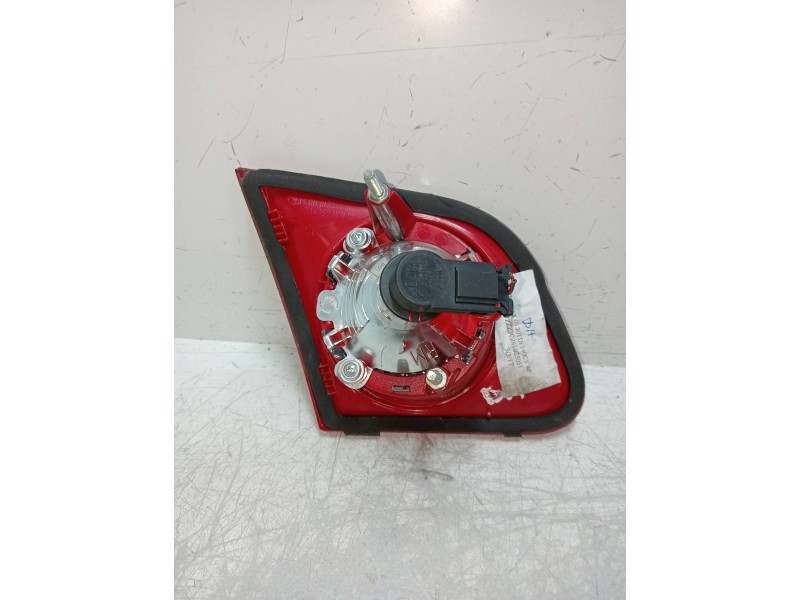 Recambio de piloto trasero derecho interior para volkswagen passat berlina (3c2) 2.0 tdi referencia OEM IAM 3C5945094C  