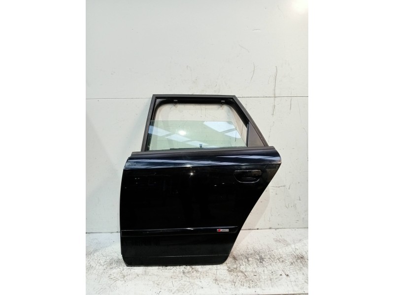 Recambio de puerta trasera izquierda para audi a4 avant (8e) 2.0 tdi referencia OEM IAM   5P