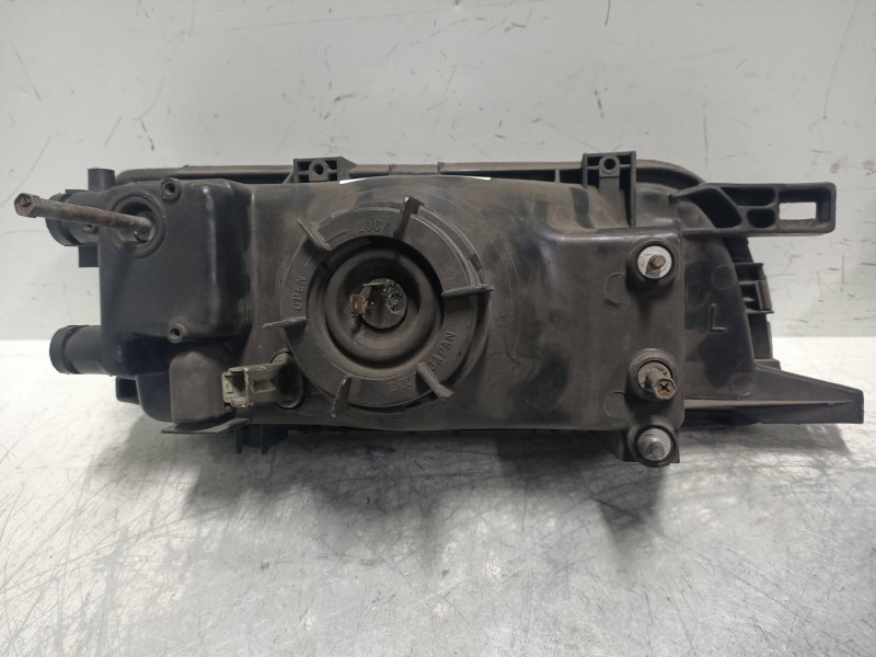Recambio de faro izquierdo para nissan sunny berlina (n14) 2.0 diesel referencia OEM IAM   